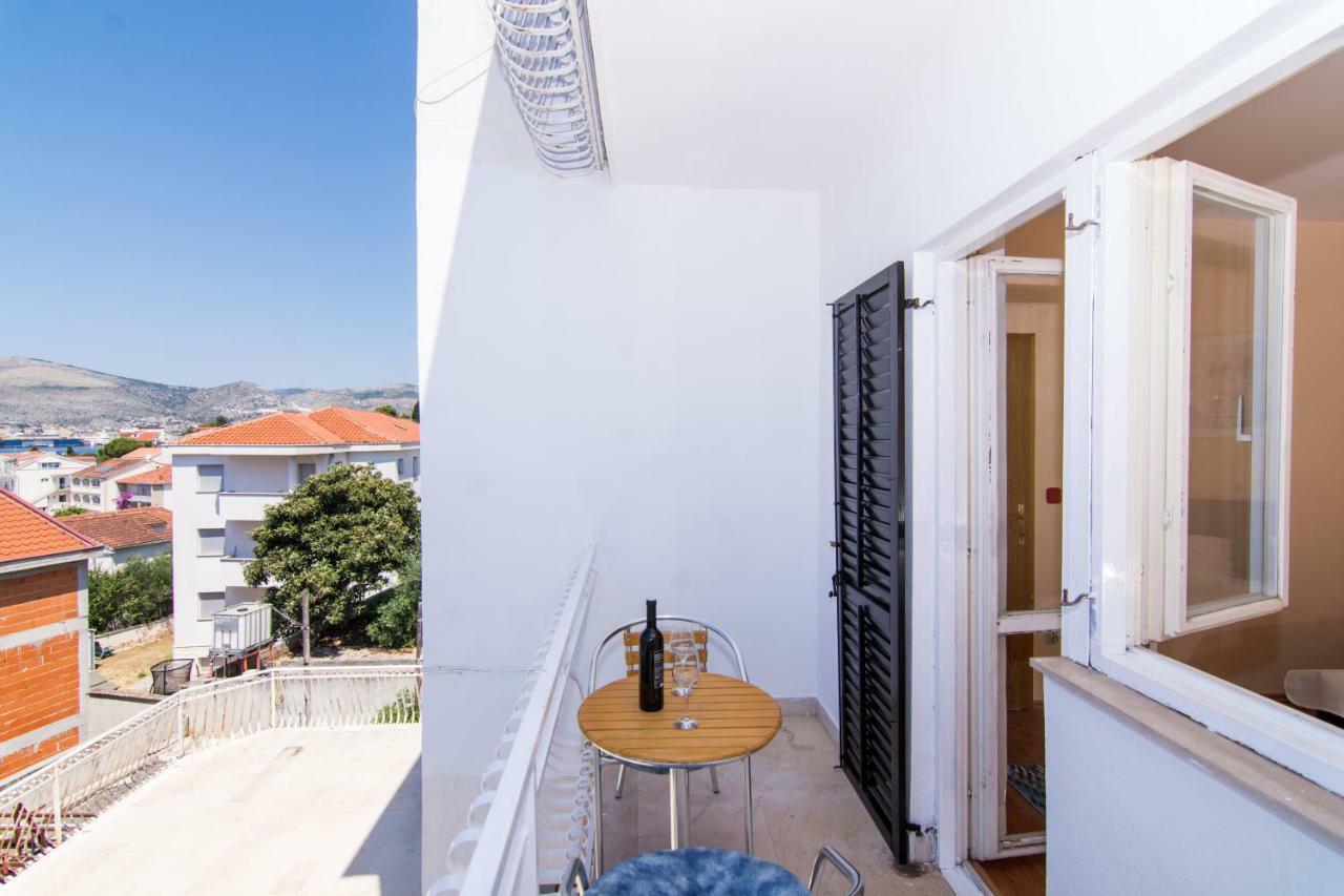 Apartamento Roma Trogir Exterior foto